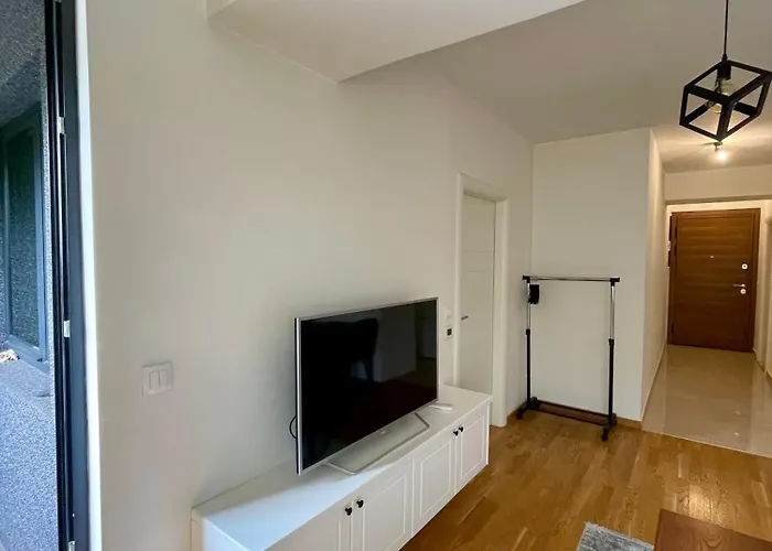 Apartment The Away From 3 Skopje